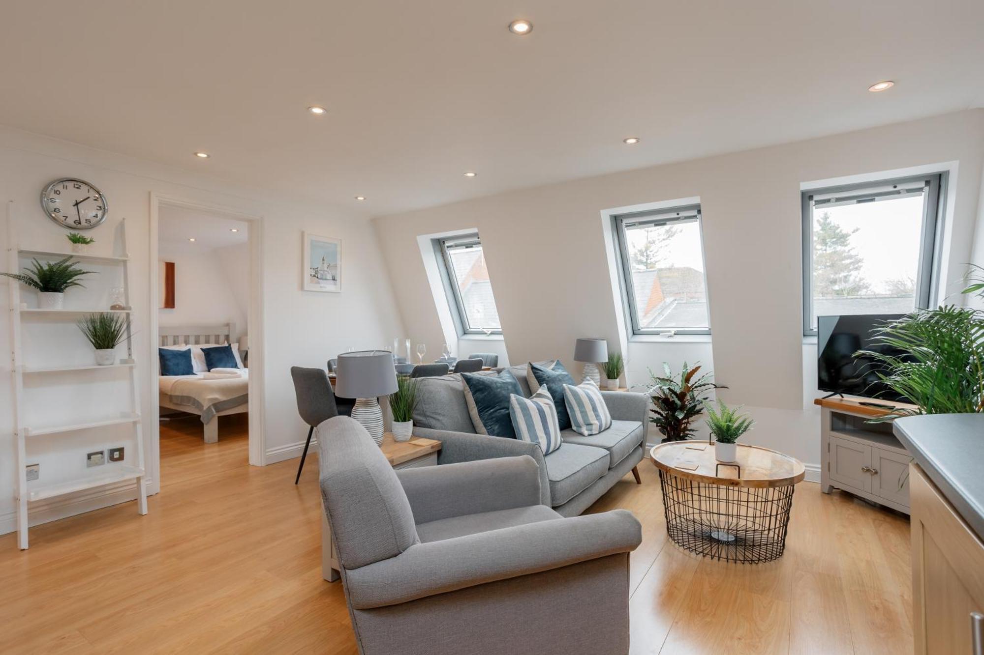 Starhost Residences - Central 3 Bed Apartment At Regents Court, Newbury Newbury  Exteriör bild