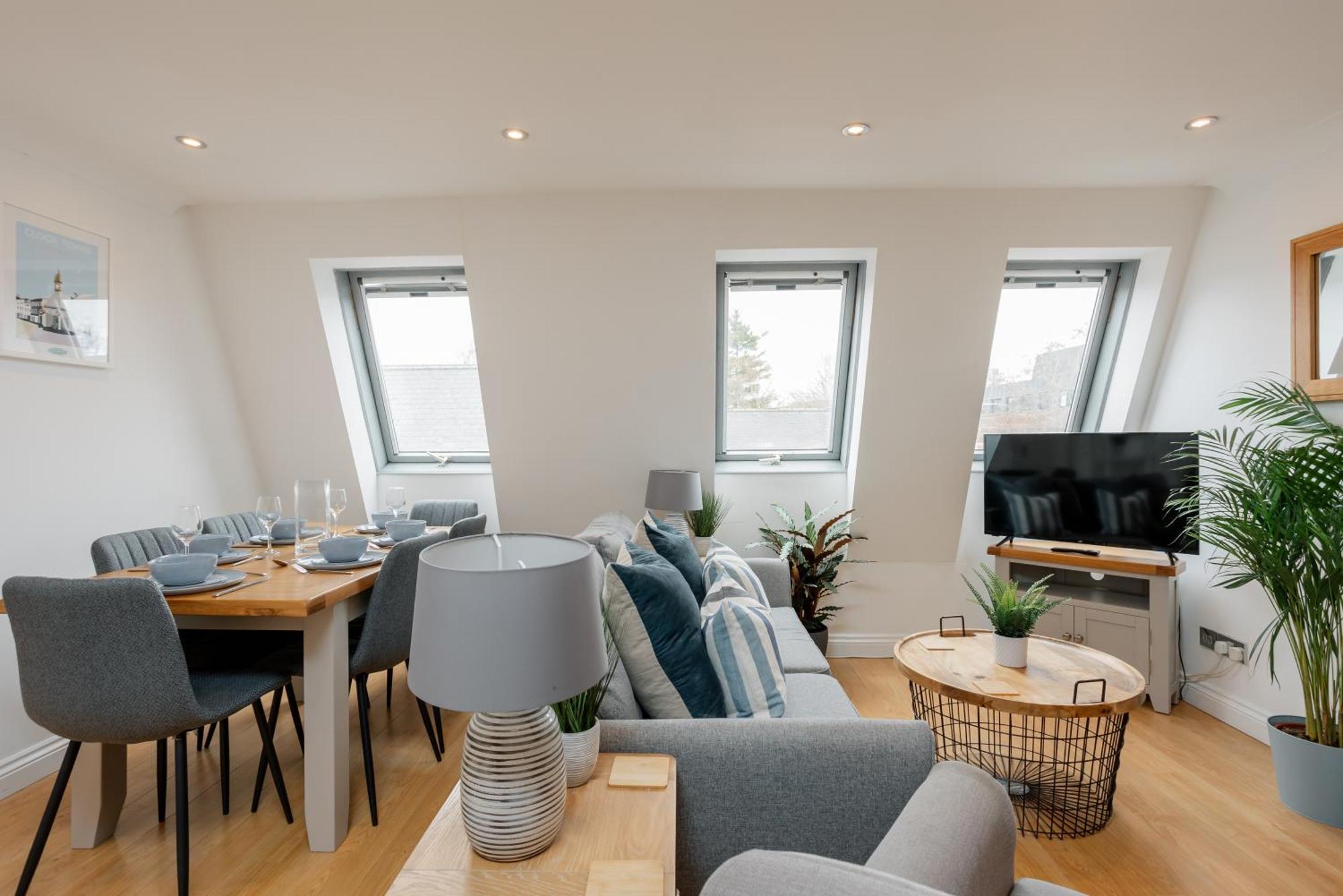 Starhost Residences - Central 3 Bed Apartment At Regents Court, Newbury Newbury  Exteriör bild